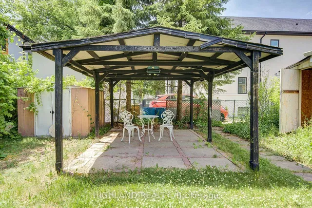 Additional image 24 of 38 Esmond Cres