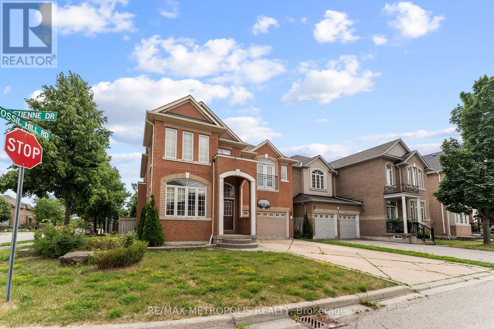 1 ST ETIENNE DRIVE|Vaughan (Vellore Village), Ontario L4H2X4