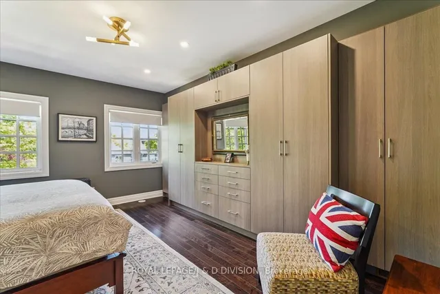 Additional image 16 of 361 Roehampton Ave