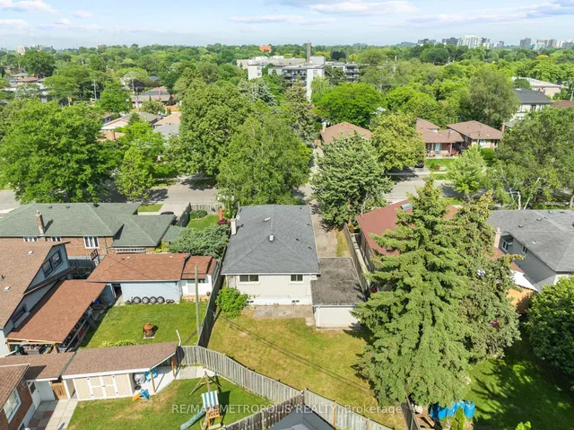 Additional image 47 of 154 Fitzgibbon Ave