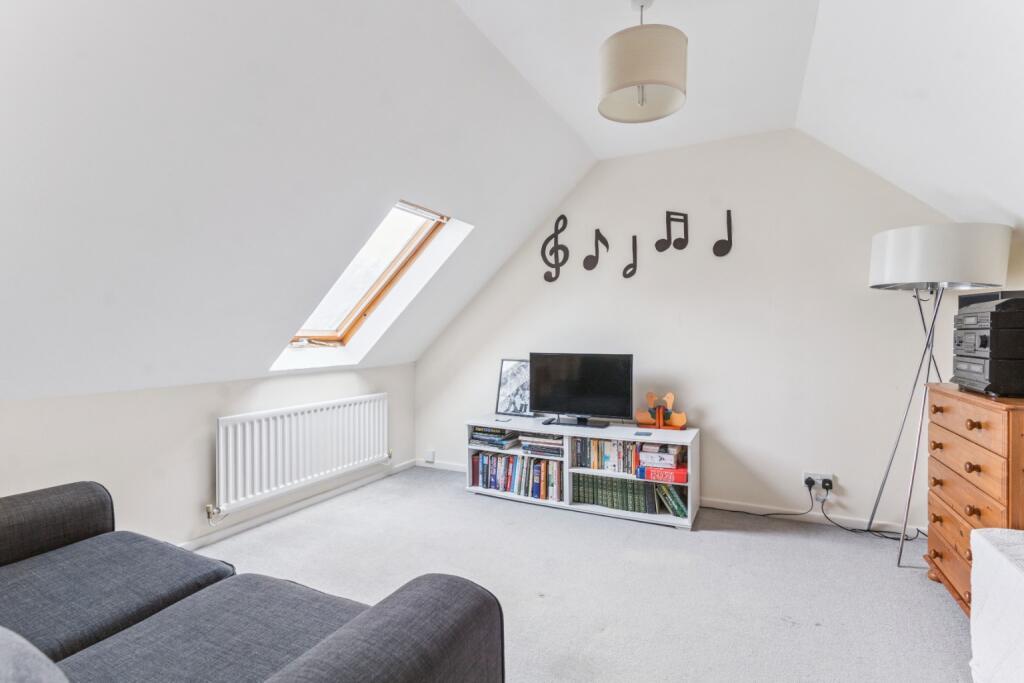 Additional image 16 of Honeymead, Welwyn, Hertfordshire, AL6 0EG