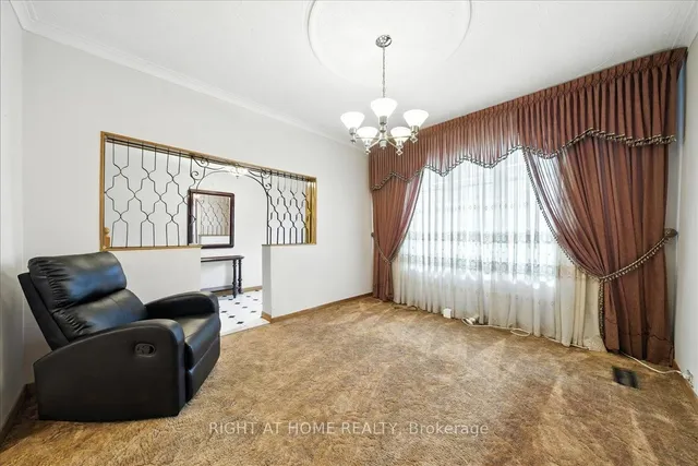 Additional image 10 of 449 Roxton Rd