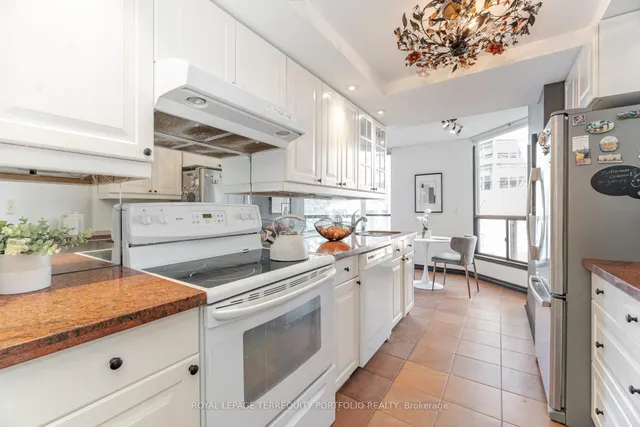 Additional image 17 of 30 Holly St Unit 206