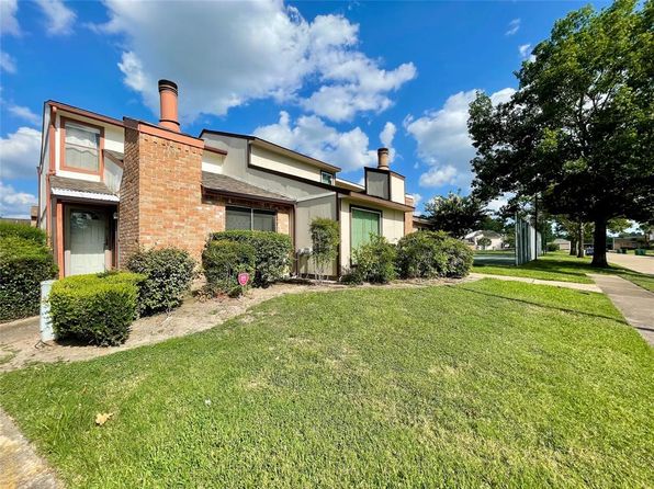 7840 Bateman Ln, Houston, TX 77088