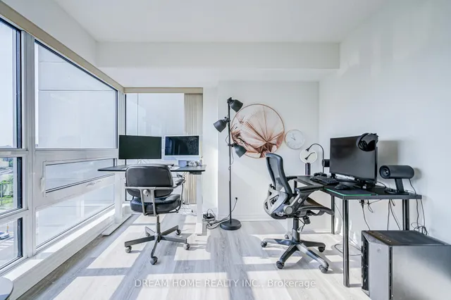 房产图片 21 - 2015 Sheppard Ave 单元904