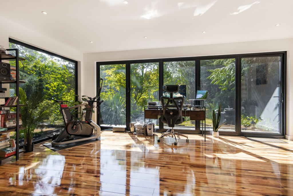 Additional image 21 of Pickford Road, Markyate, St. Albans, Hertfordshire, AL3