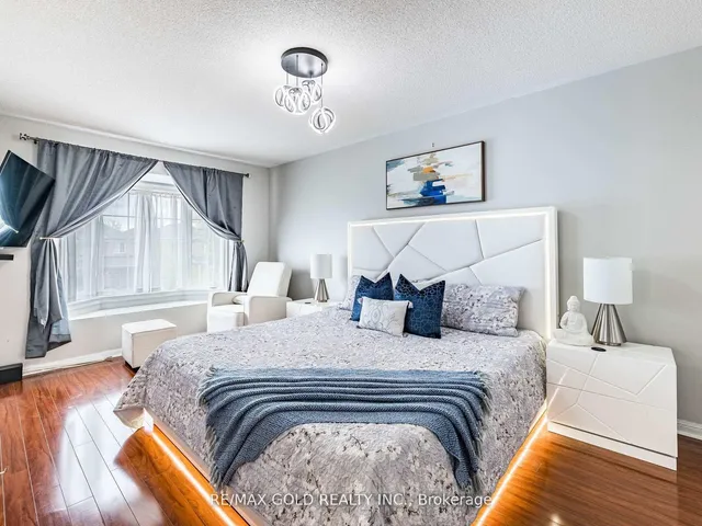 Additional image 18 of 7 Dunlop Crt