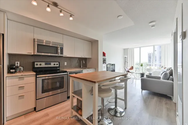 Additional image 4 of 88 Sheppard Ave Unit 811