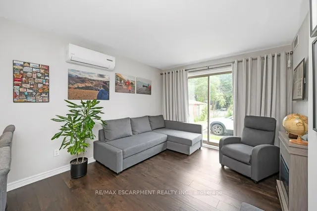 Additional image 3 of 28 Victoria Ave Unit 102