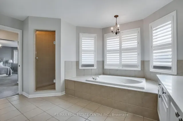 Additional image 34 of 969 Lancaster Blvd