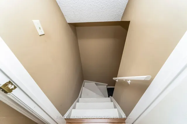 Additional image 33 of 39 Heathcliffe Sq