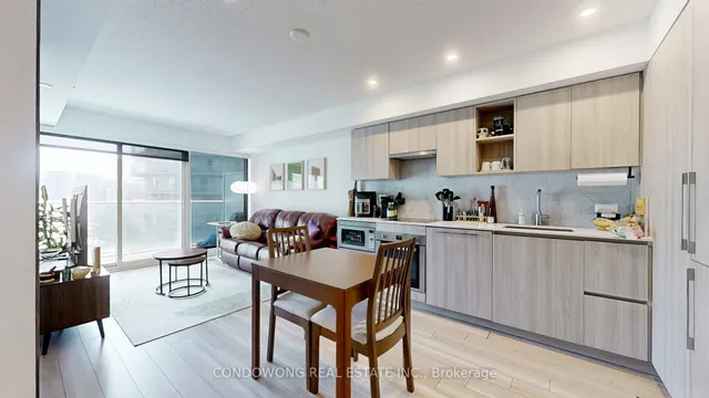 17 Bathurst St Unit 911