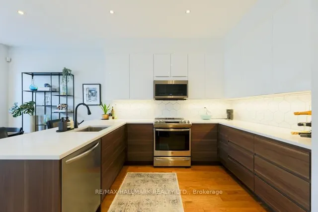 Additional image 5 of 80 Crossovers St