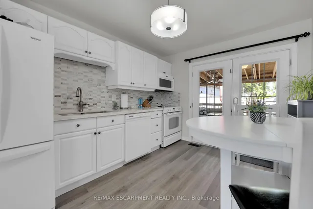 Additional image 8 of 88 Julian Ave