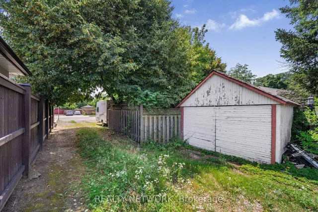 Additional image 41 of 549 Upper Wentworth St