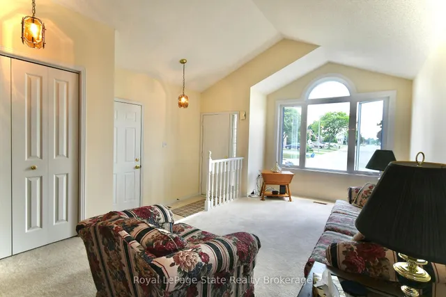 Additional image 7 of 285 Acadia Dr