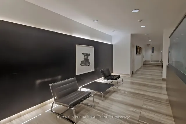 Additional image 39 of 110 Charles St Unit 2308