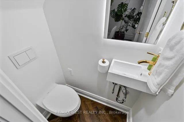 Additional image 11 of 248 1/2 Euclid Ave