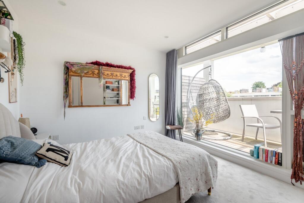 Additional image 27 of Gabriel Square, St. Albans, Hertfordshire