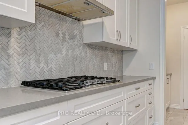 Additional image 23 of 624 Beckview Cres