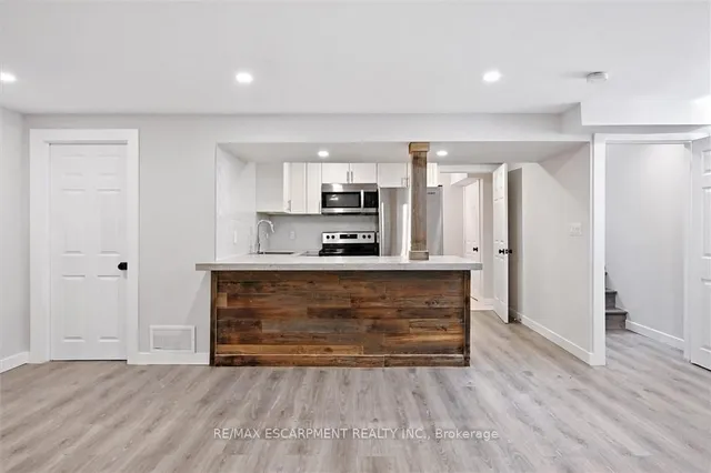 Additional image 28 of 2100 FALMOUTH Terr