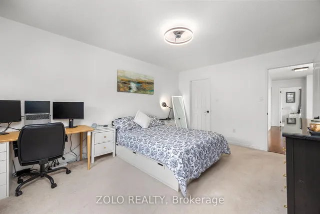 Additional image 23 of 79 Crystalview Cres