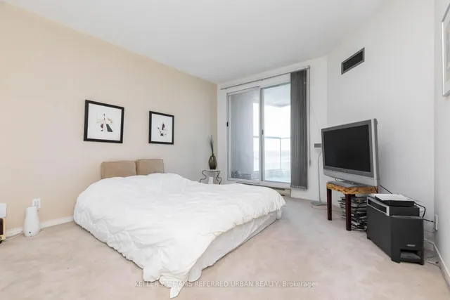 Additional image 14 of 77 Harbour Sq Unit 2910