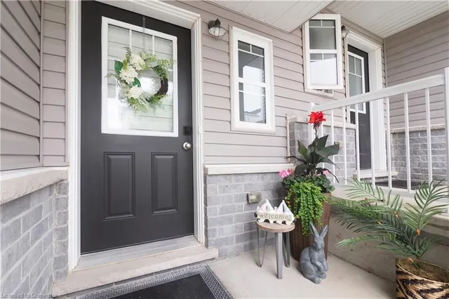 Additional image 3 of 1989 Ottawa St Unit 11