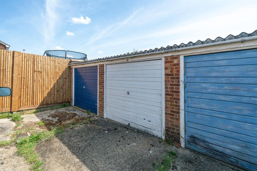 Additional image 19 of Hunt Close, St. Albans