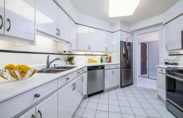 Additional image 6 of 1 Palace Pier Crt Unit 4302