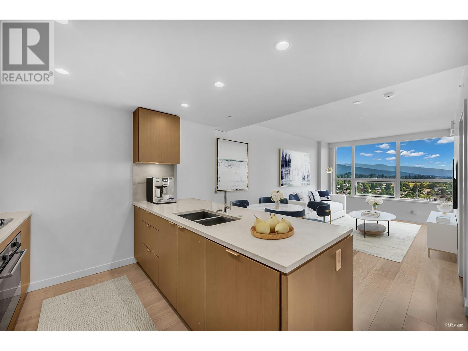 2101 125 E 14TH STREET|North Vancouver, British Columbia V7L0E6