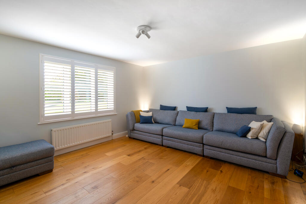 Additional image 18 of Douglas Road, Harpenden, AL5