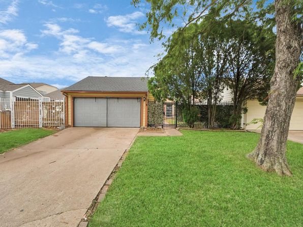 11842 Plumbrook Dr, Houston, TX 77099