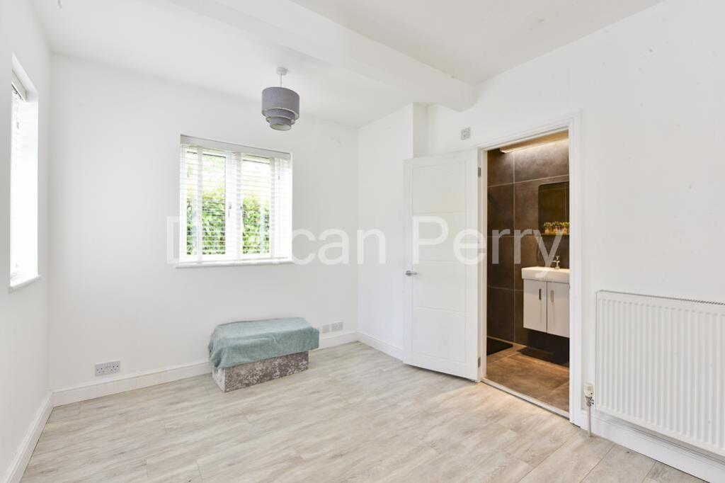 Additional image 14 of Dixons Hill Close, Welham Green