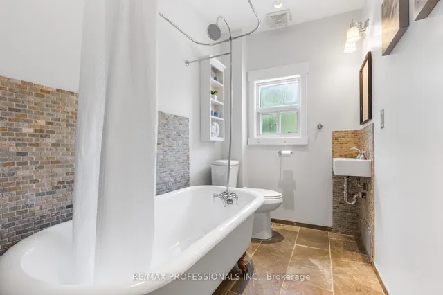 Additional image 17 of 26 Norval St