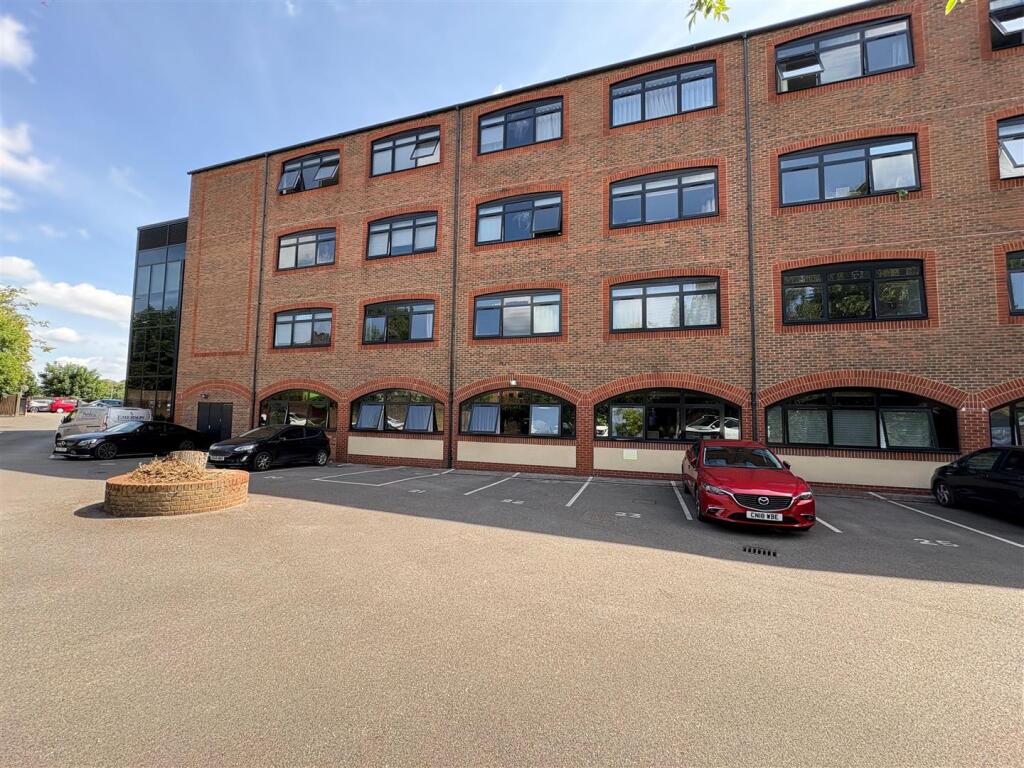 Additional image 11 of Ridgmont Plaza, Ridgmont Road, St. Albans