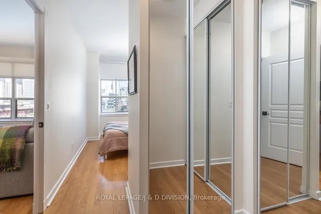 Additional image 20 of 438 Richmond St Unit 610