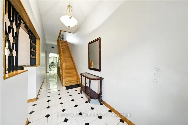 Additional image 5 of 449 Roxton Rd