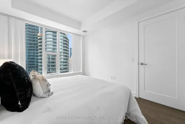 Additional image 14 of 10 York St Unit 2502