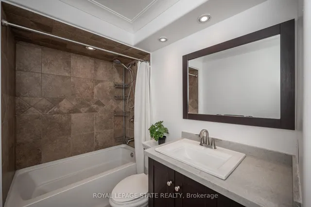 Additional image 35 of 100 Munn St