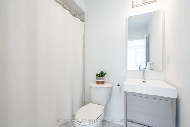 Additional image 23 of 120 Green Gardens Blvd