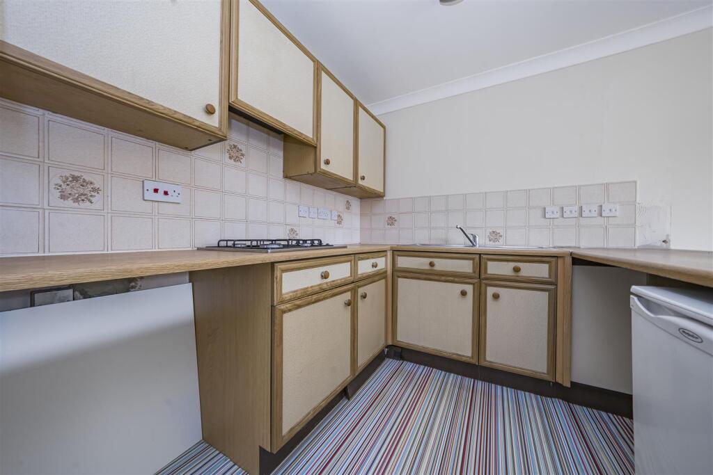 Additional image 6 of The Beeches, Park Street, St. Albans