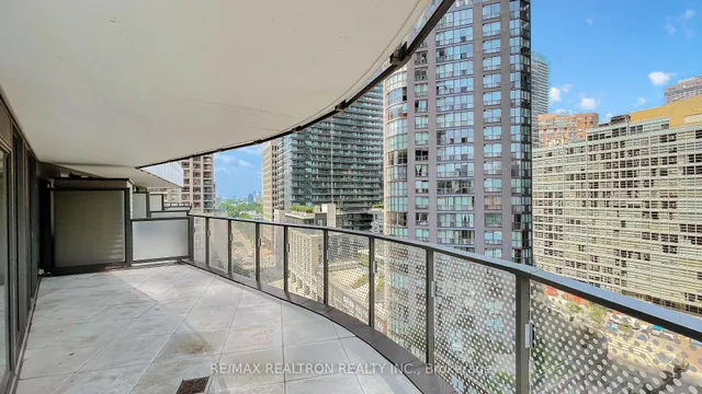 Additional image 19 of 11 Wellesley St Unit 811