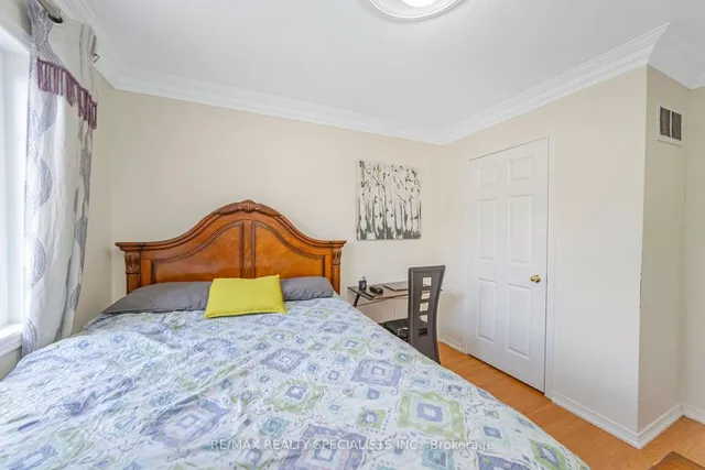 Additional image 33 of 36 Rockgarden Tr