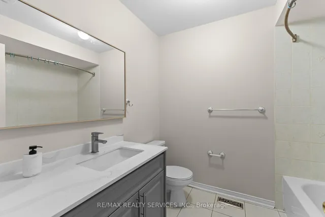 Additional image 35 of 8 Capistro St