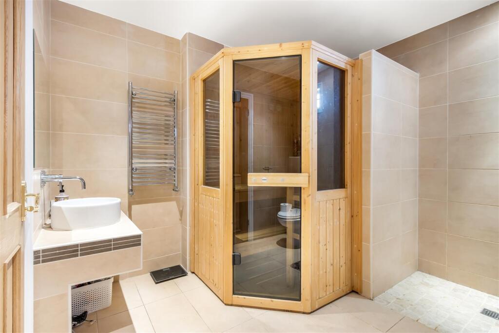 Additional image 6 of The Grove, Brookmans Park