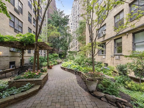 424 E 52nd St, New York, NY 