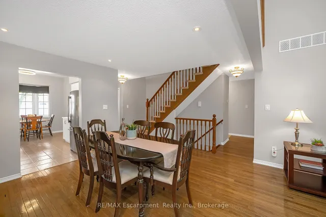 Additional image 7 of 212 Stonehenge Dr Unit 18