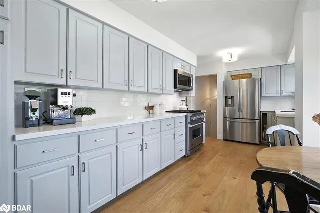 Additional image 12 of 247 Elmhurst Cres