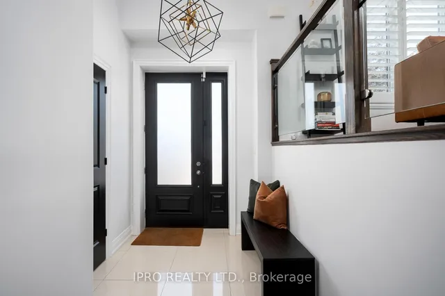 Additional image 4 of 86 Roosevelt Rd